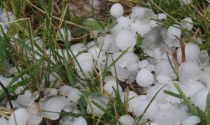 OSTRZEŻENIE METEOROLOGICZNE – BURZE Z GRADEM