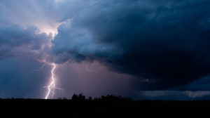 OSTRZEŻENIE METEOROLOGICZNE- BURZE Z GRADEM