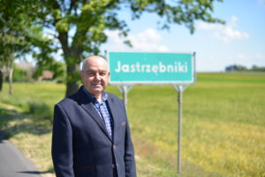 JASTRZĘBNIKI – MIEJSCOWOŚĆ Z ZIEMI I POWIETRZA