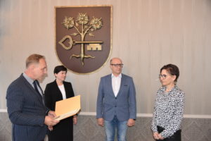 Dwadzieścia lat minęło, jak jeden dzień