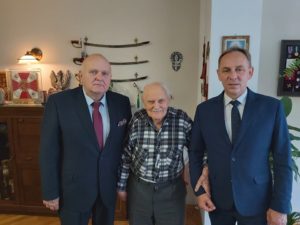 Burmistrz Opalenicy z wizytą u generała