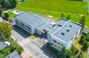 Burmistrz Opalenicy ogłasza konkurs na kandydata na stanowisko dyrektora Szkoły Podstawowej w Dakowach Mokrych.