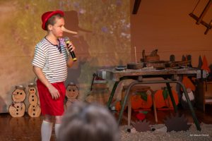 Materiał video z przedstawienia w SP Dakowy Mokre, pt. „Pinokio”
