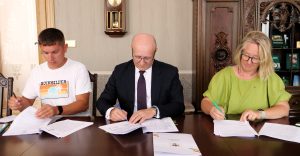 Podpisano umowę na realizację zieleni wraz z systemem nawadniania na Rynku w Opalenicy